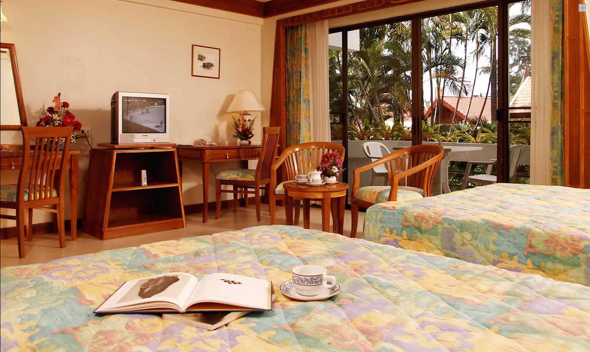 Safari Beach Hotel Patong Ngoại thất bức ảnh
