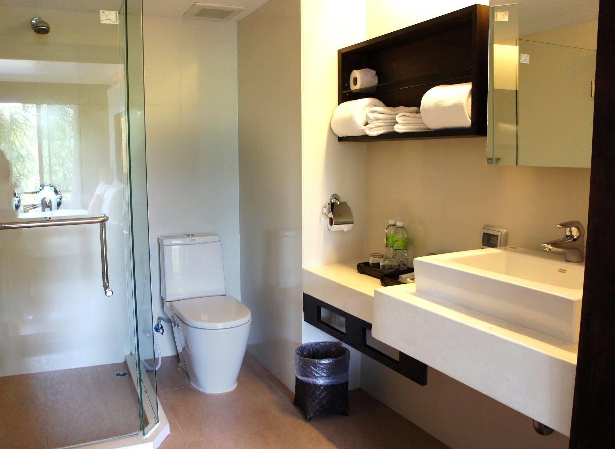 Safari Beach Hotel Patong Ngoại thất bức ảnh