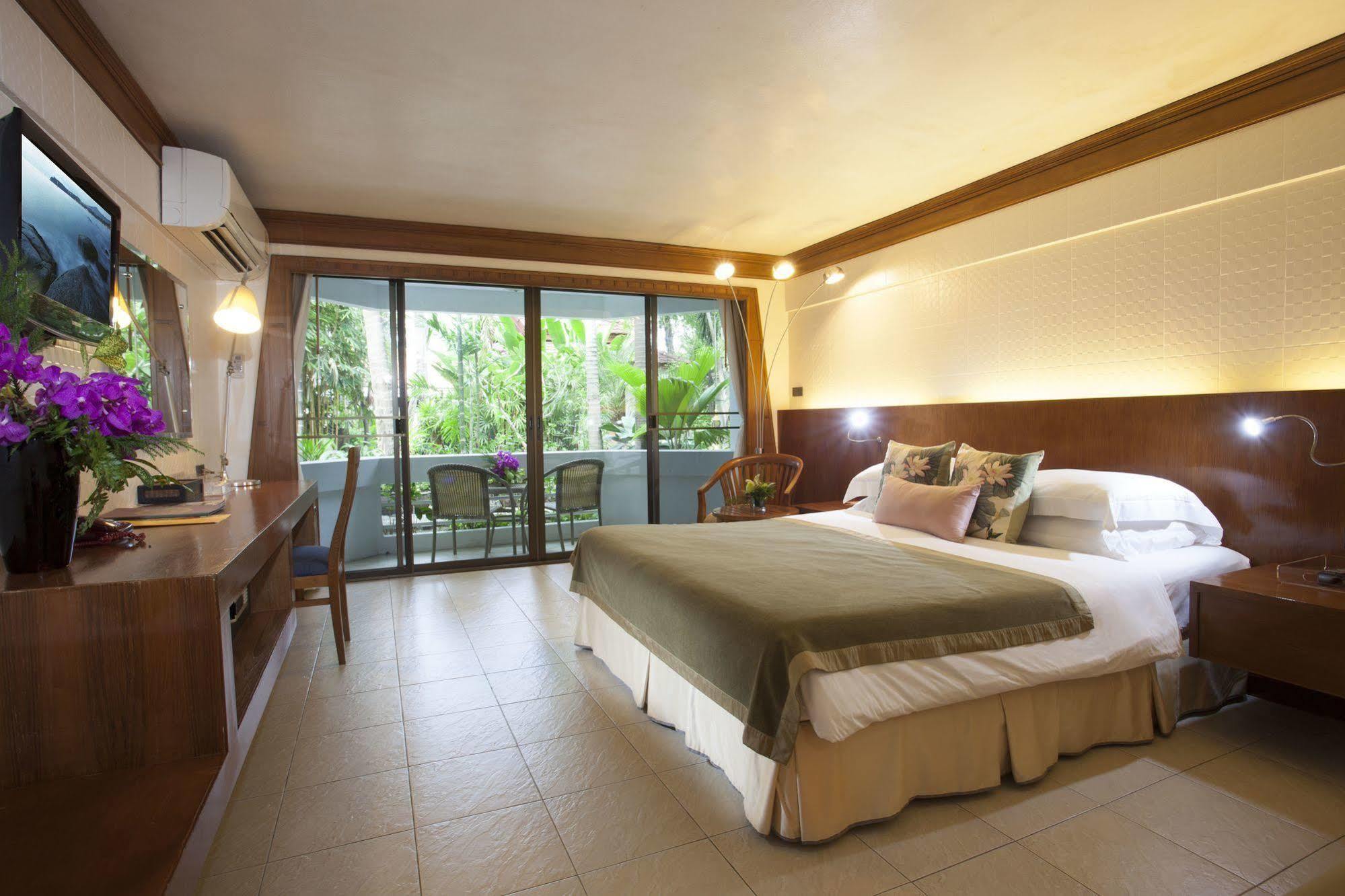 Safari Beach Hotel Patong Ngoại thất bức ảnh